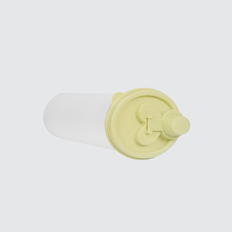 Vista Oil Jug 600 ml Plastic Cooking Oil and Vinegar Dispenser - Image 3